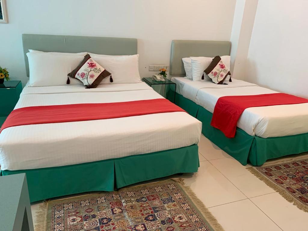 Mciti Aparthotel 3*