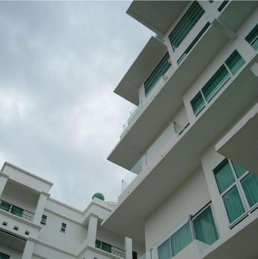 Aparthotel Mciti 3*